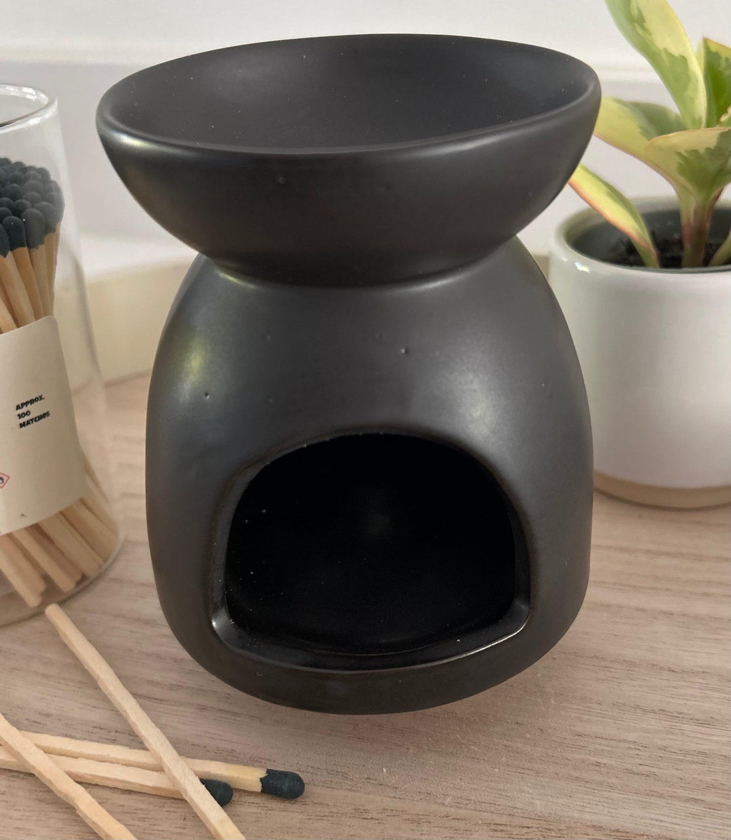 Black Cat Oil Burner/Wax Warmer