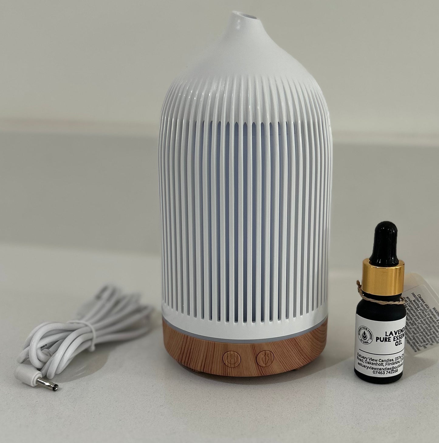 USB Ribbed Aroma Diffuser - Plain White/Wood Effect