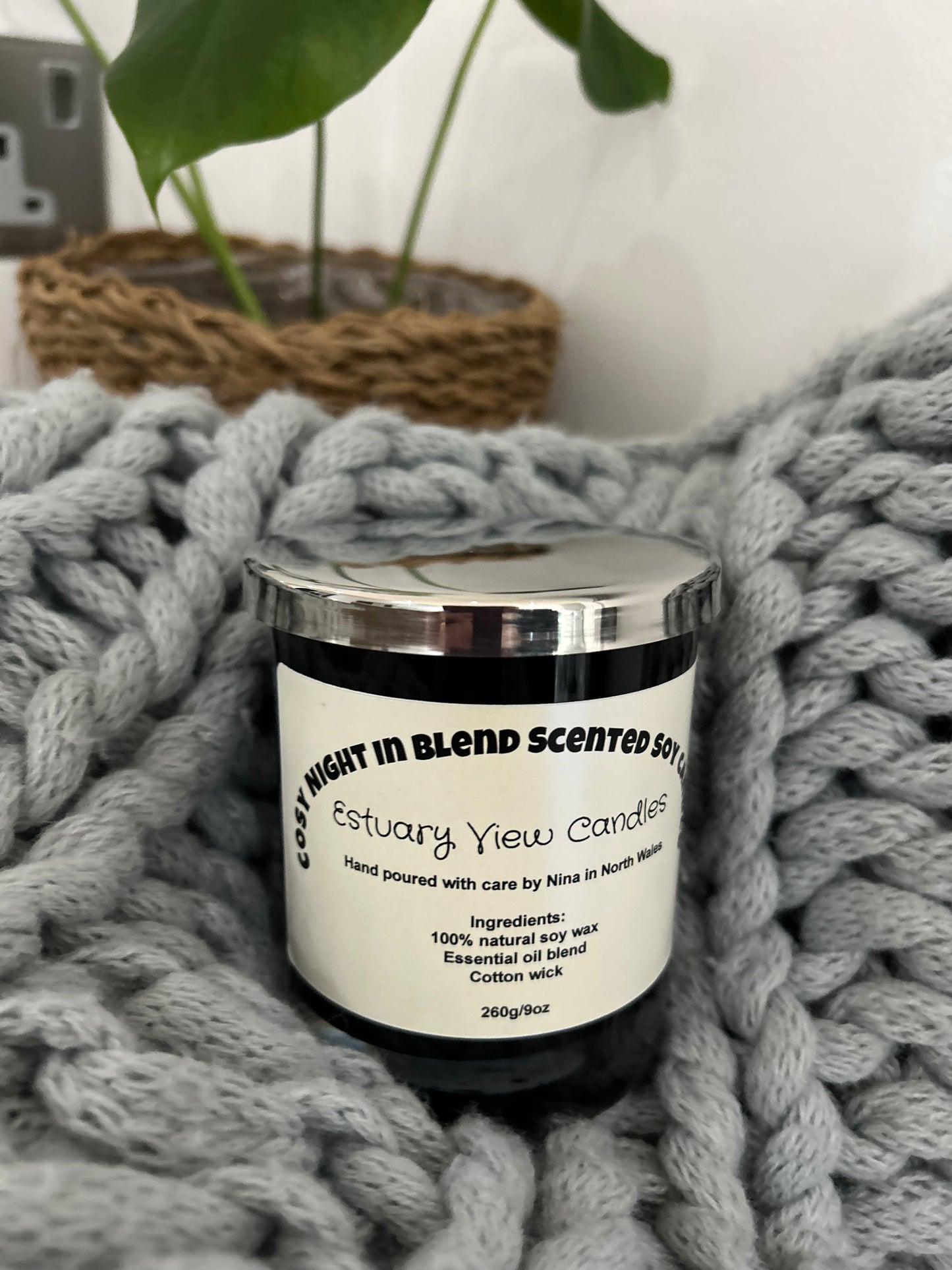 Cedarwood, Cinnamon Bark, Lavender & Ylang Ylang Candle